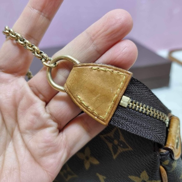 SOLD Authentic Louis Vuitton Eva Clutch Crossbody - Picture 7 of 11